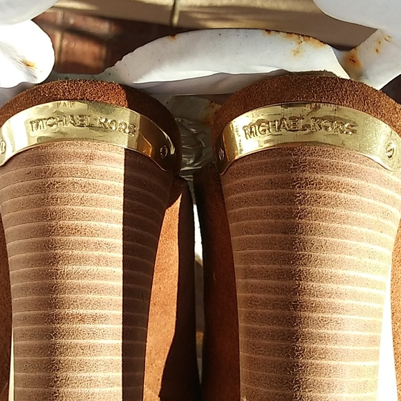 MICHAEL KORS PEEP TOE CLOGS 6M - Picture 9 of 16